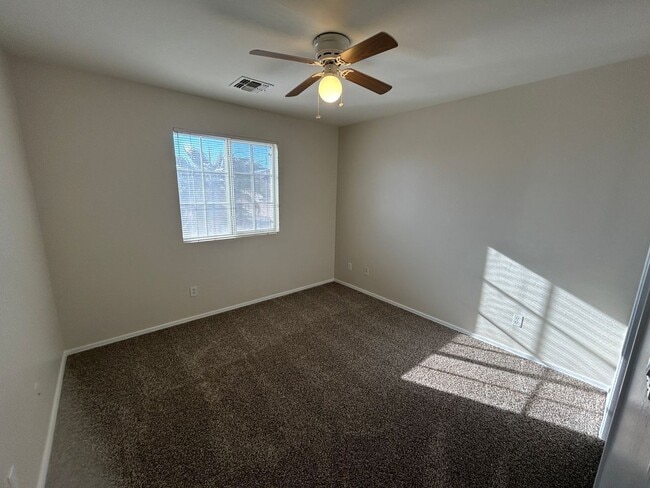 Building Photo - 22538 W Hadley St