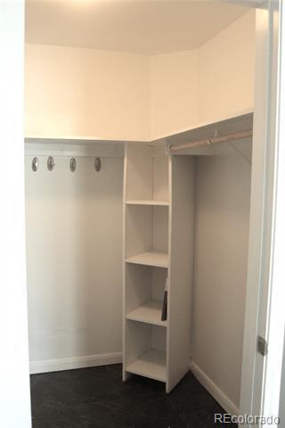 Building Photo - 12931 Ironstone Way
