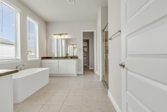 Building Photo - 421 Chinkapin Trail