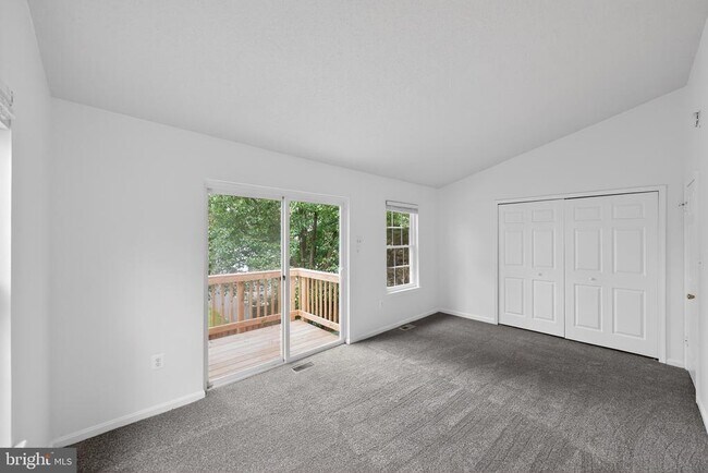 Building Photo - 1015 St Michaels Dr