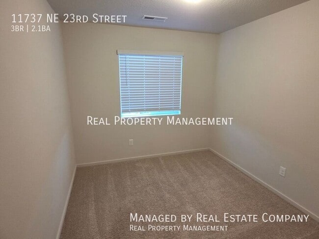 Building Photo - 11737 NE 23rd St