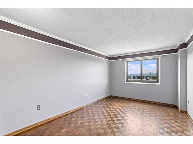 Building Photo - 400 Groveland Ave
