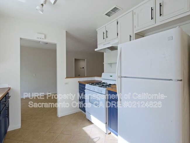 Building Photo - 4741 60th St