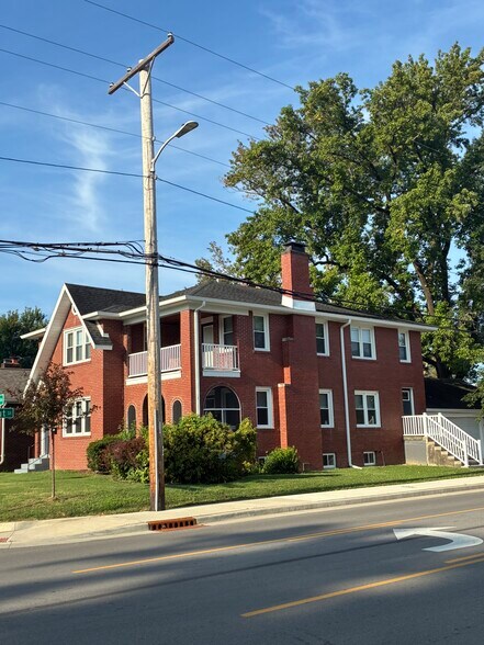 Building Photo - 403 S Lincoln Park Dr
