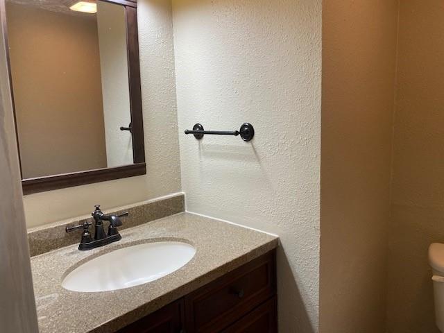 Building Photo - 16402 Quail Run Dr