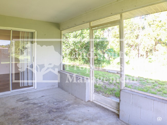Building Photo - 3112 Julia Ct