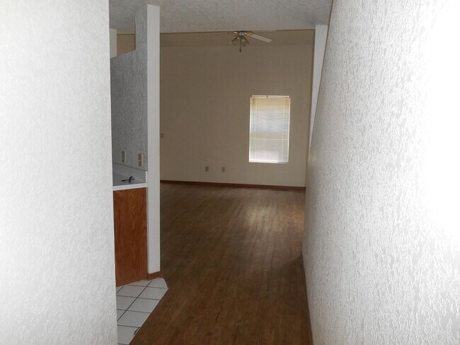 Building Photo - 3320-3322 Ridgecrest Cir