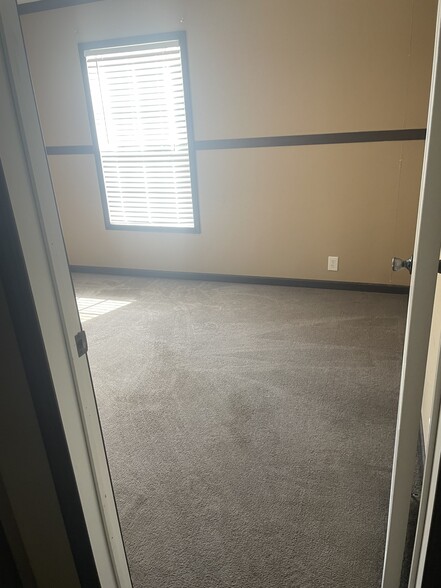 Building Photo - 2062 Krist Ln