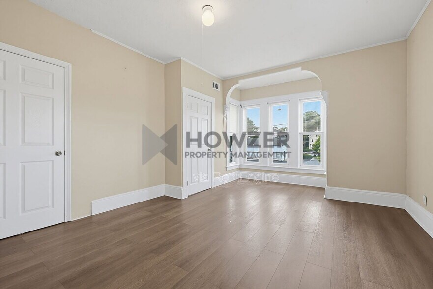 Building Photo - 14-18  Chester Avenue Unit 16