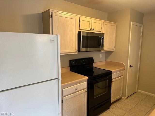 Building Photo - 1653 Pattington Cir