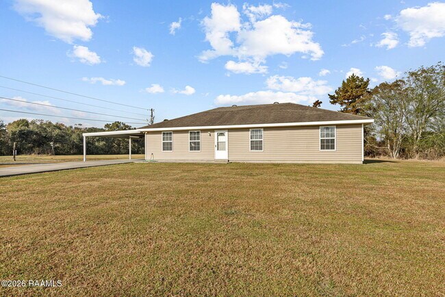 Building Photo - 1026 Carmen Dr