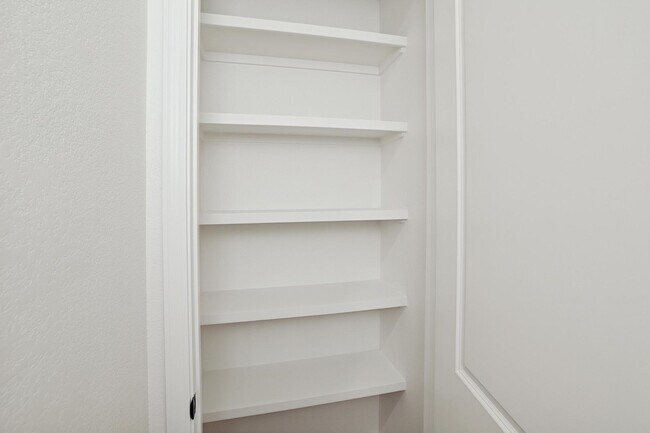 Building Photo - 10374 Tierra Santa Dr