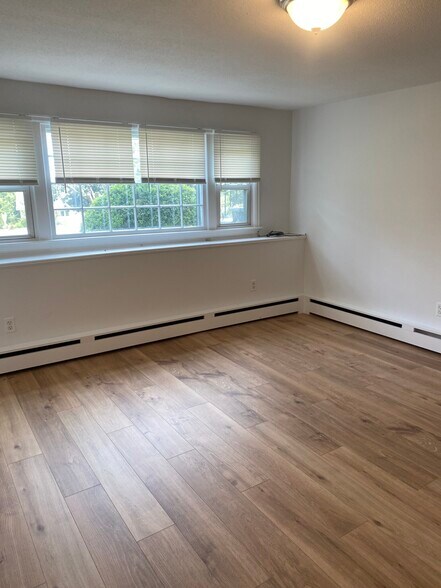 All Newly updated! - 121 Cambridge Rd