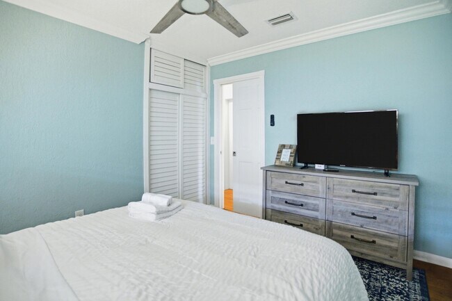 Building Photo - 525 N L St