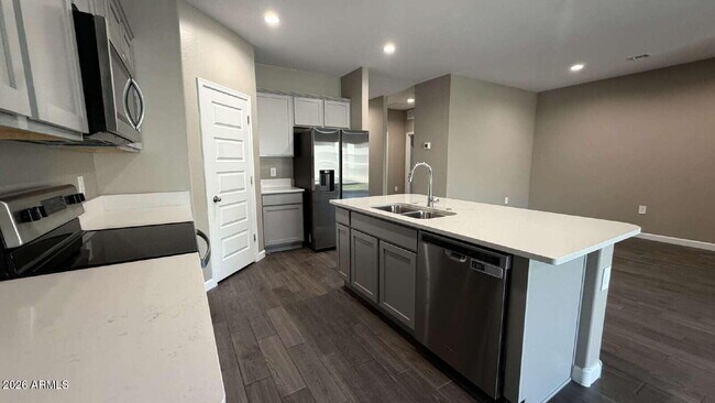 Building Photo - 24240 W Verlea Dr