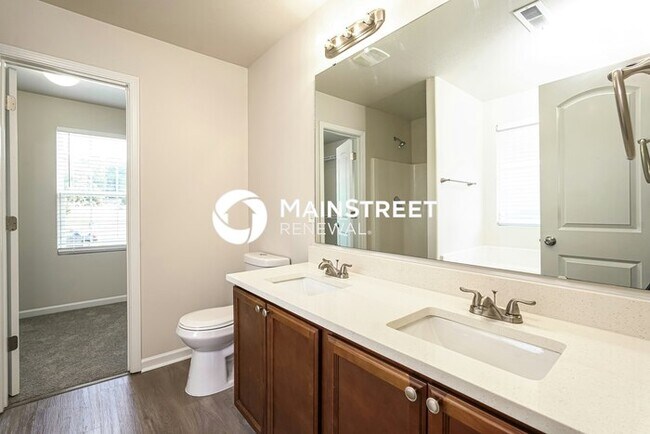 Building Photo - 4 Bedroom Pet-Friendly Home in GREENSBORO,...
