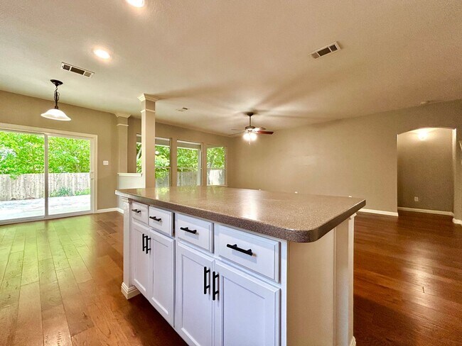 Building Photo - 13012 Kenswick Dr