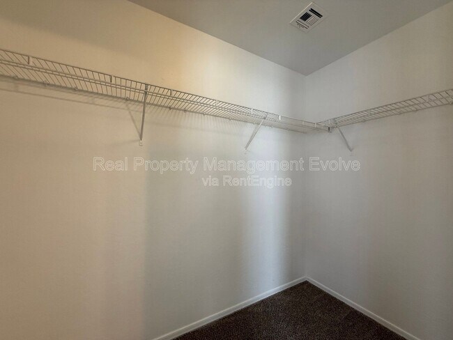 Building Photo - 22621 W Yavapai St