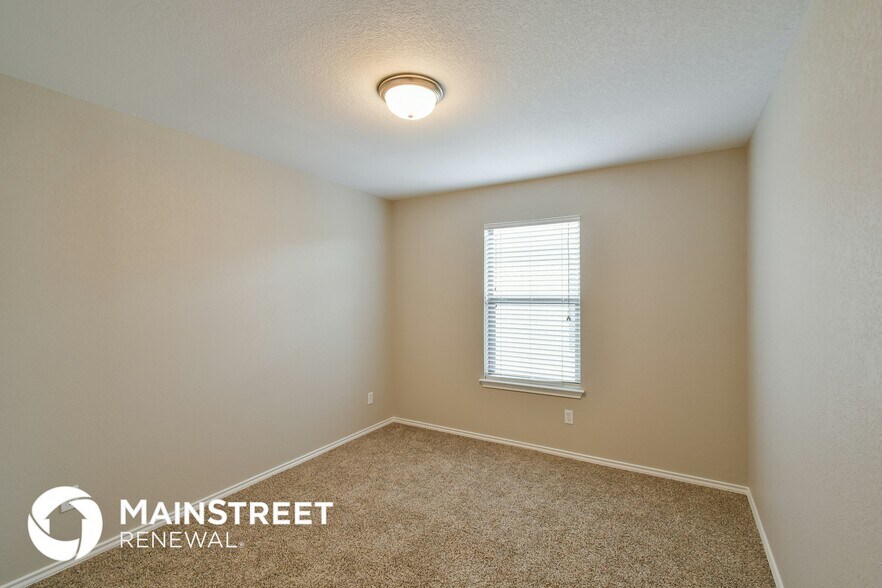 Building Photo - 2327 Cats Paw View