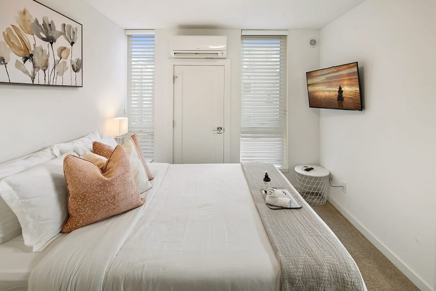 Building Photo - 915 14th Ave