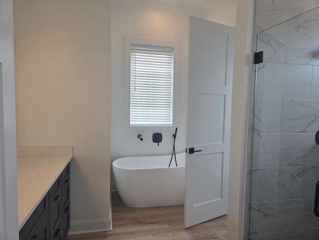 Building Photo - $1600 per bedroom. Brand new and waiting f...