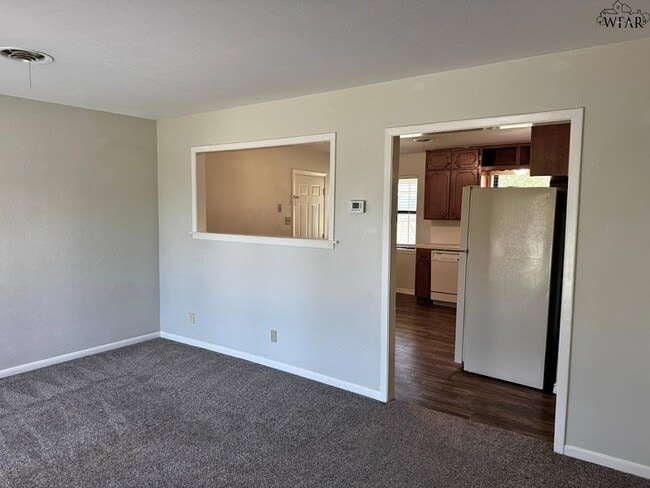 Building Photo - 4610 N Eden Hills Cir