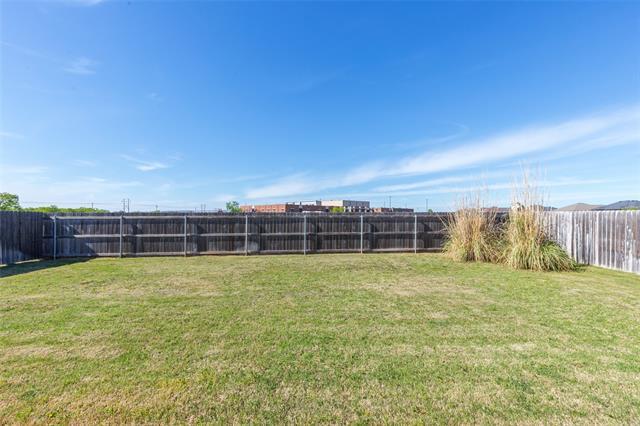 Building Photo - 144 Carriage Hills Pkwy