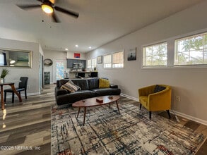 Building Photo - 3568 Riverside Ave