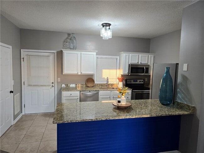 Building Photo - 31 Corinth Rd