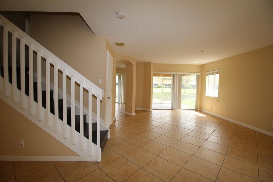 Building Photo - 6602 Sandy Bank Ter