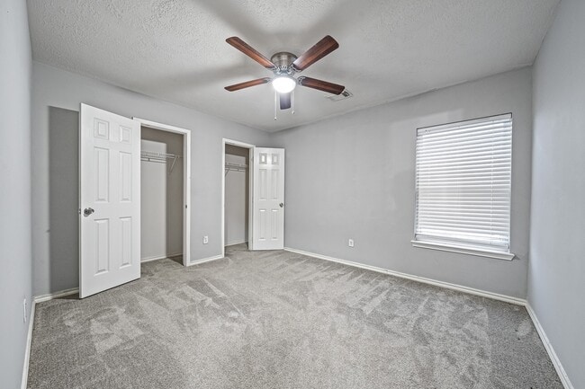 Building Photo - 6727 High Stone Ln