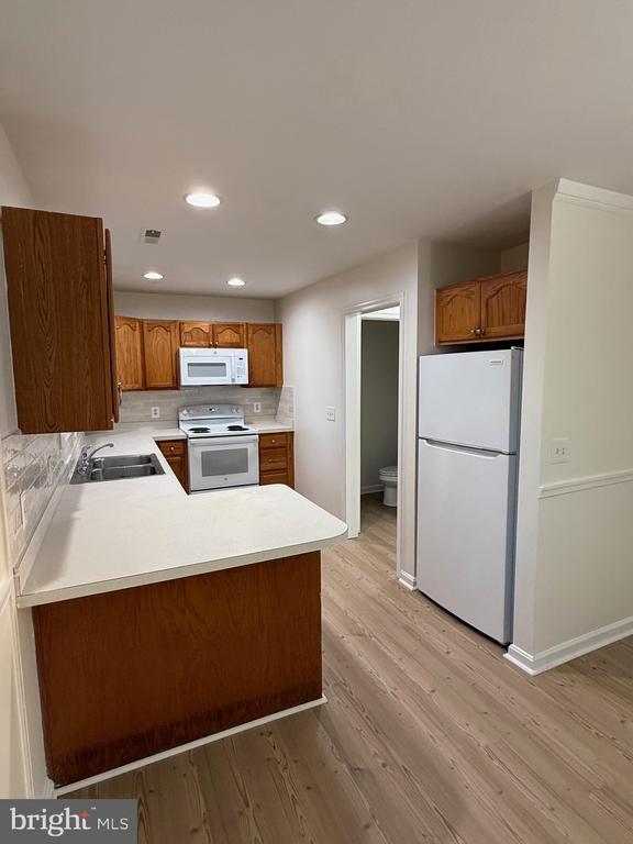 Building Photo - 93 Downey Oak Cir