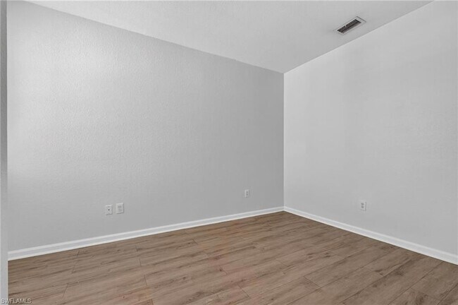 Building Photo - 7032 Ambrosia Ln