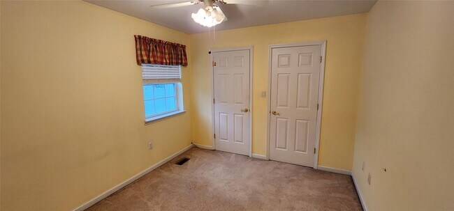 Building Photo - 196 Eagleton Dr