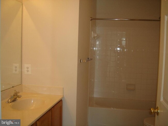 Building Photo - 11017 Baldwin Dr