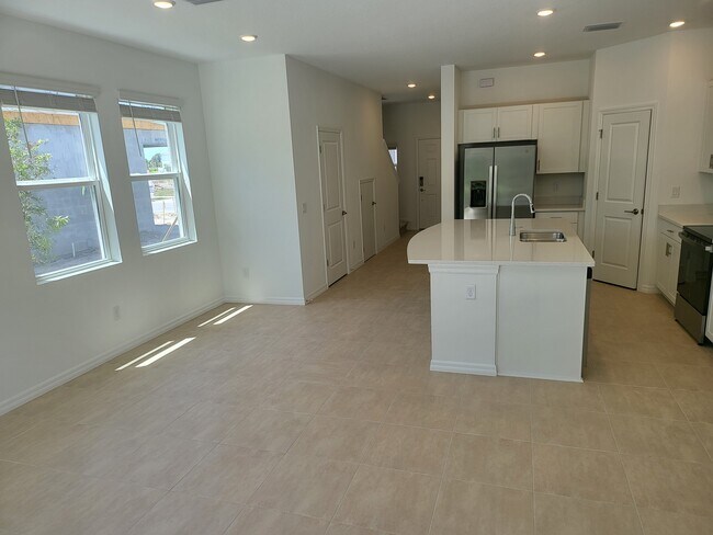 Building Photo - 16533 Bergamo Pl