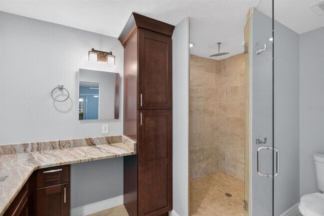 Building Photo - 6660 Cape Hatteras Way NE