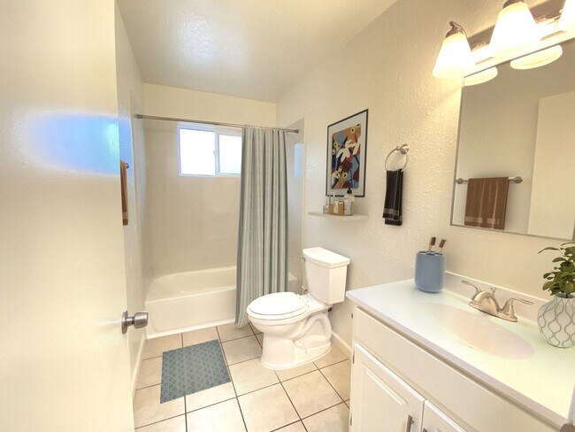 Building Photo - 3544 Auburn Blvd