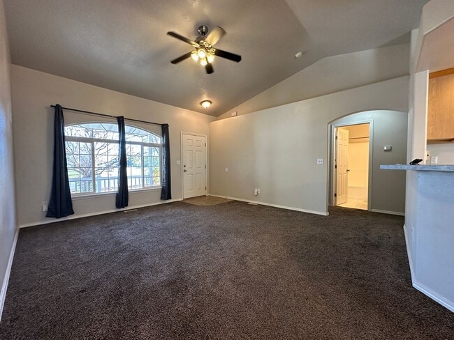 Building Photo - 3bed, 2bath, 1340sq.ft. home in Nottingham Greens - Middleton