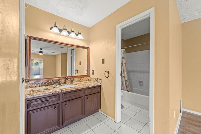 Building Photo - 8307 Autumn Wind Dr