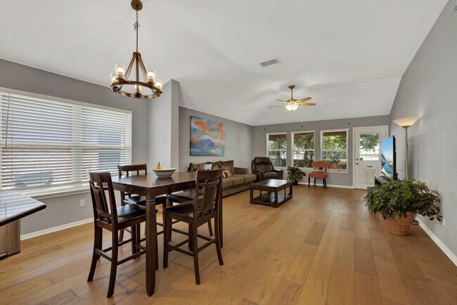 Building Photo - 481 Bayou Bend Dr