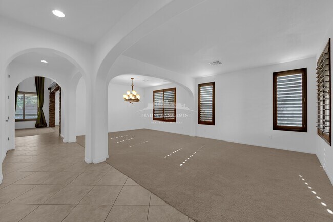 Building Photo - 8445 Cambrils Ave