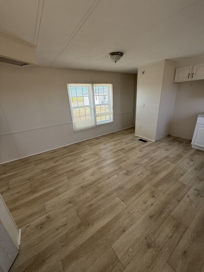 Building Photo - 5619 Dry Fork Rd