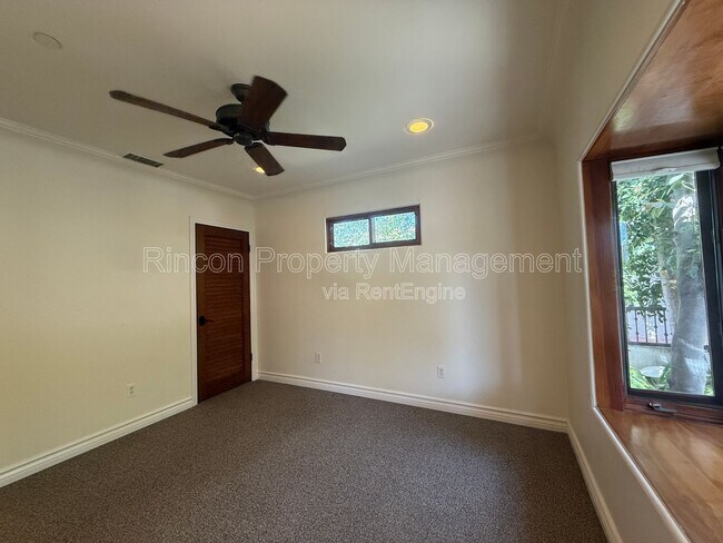 Building Photo - 2166 Palomar Ave