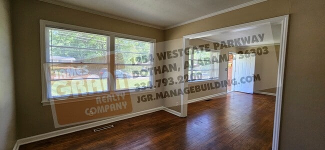 Building Photo - 2004 Roebuck St