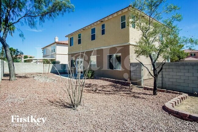 Building Photo - 9361 Lugo St