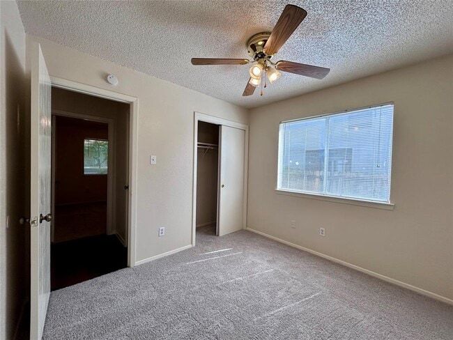 Building Photo - 508 Willowbend Cove