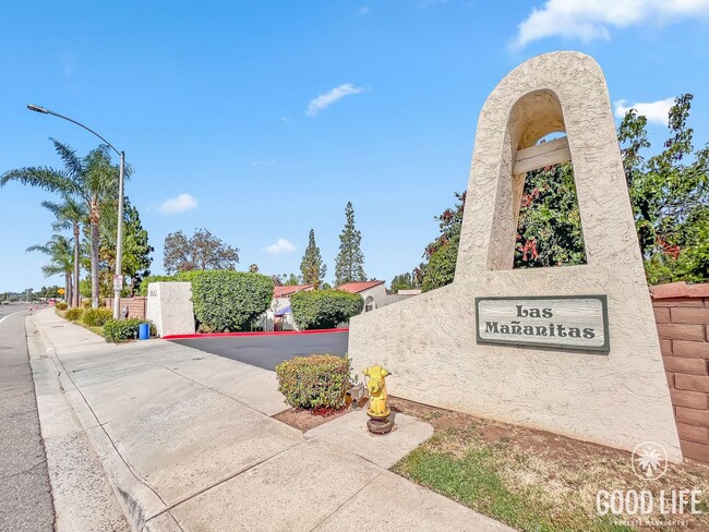 Building Photo - Great 2B/2BA Townhome in Escondido w/ AC, ...