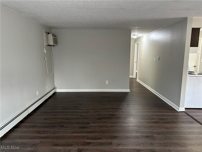 Building Photo - 115 Westminster Ave