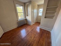 Building Photo - 110 Rector St